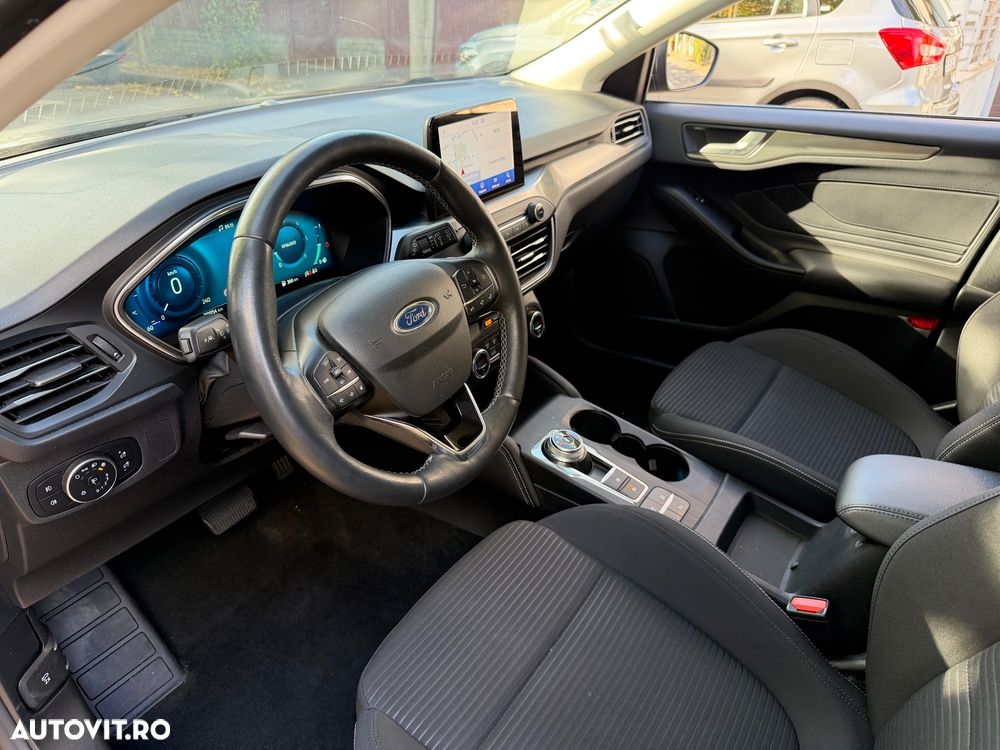 Ford Focus - 8