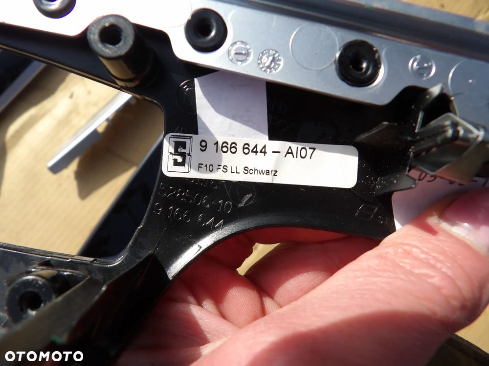 BMW - F11 - KOMPLET DEKORÓW - LISTWY OZDOBNE - EUROPA - AUTOMAT - 9206401  920921  9166644  9166649  9171782  9171779  9171780  9171781 - 7