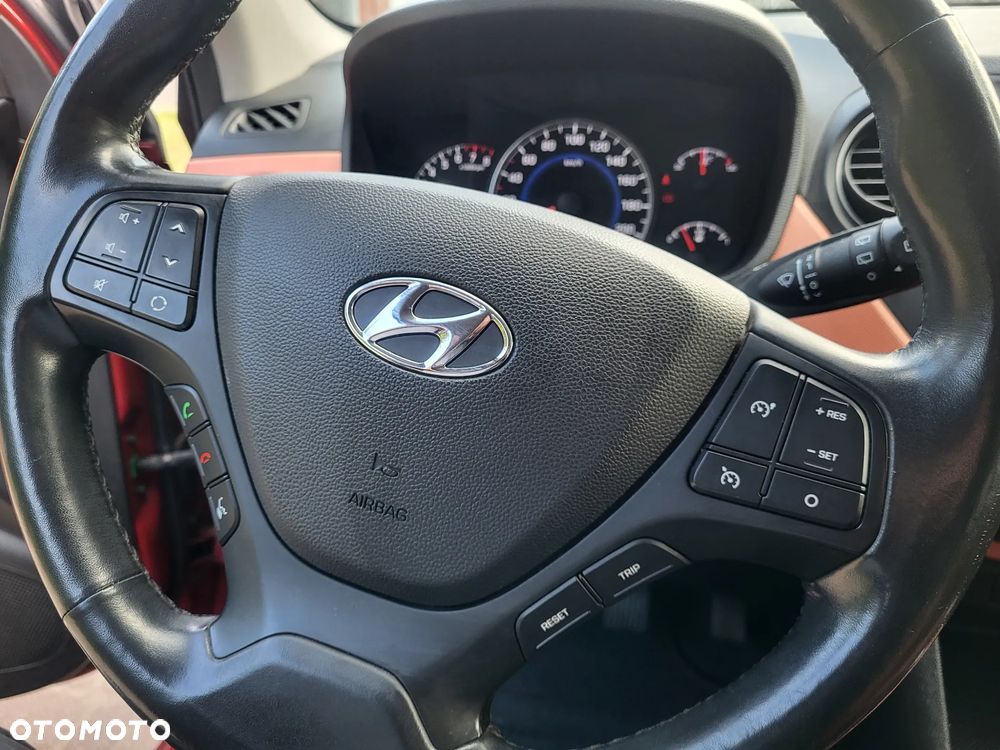 Hyundai i10 1.2 YES Gold - 16