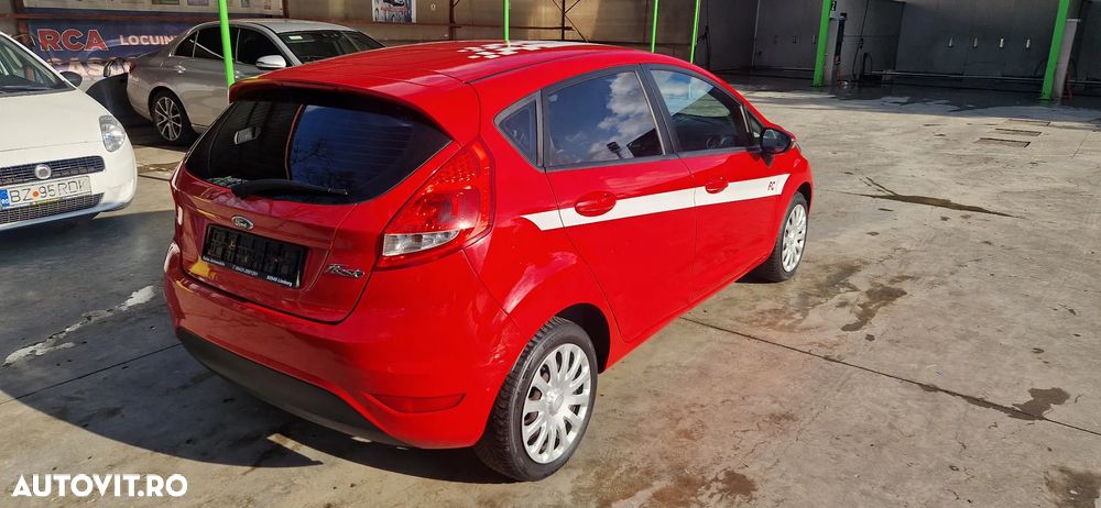 Ford Fiesta - 10