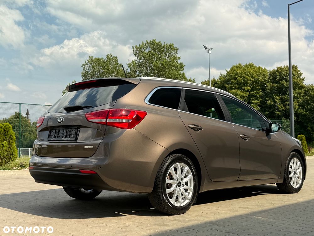 Kia Ceed 1.6 GDI Platinum Edition - 12