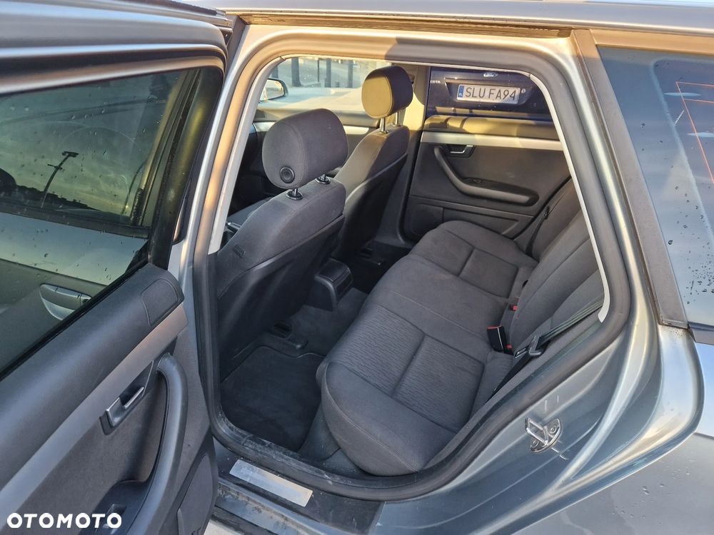 Audi A4 Avant 2.0 TDI - 9