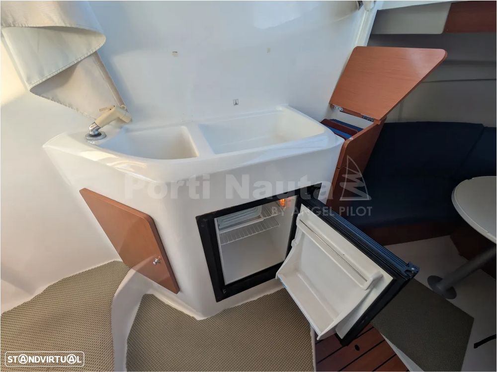 Beneteau Antares 7 - 26