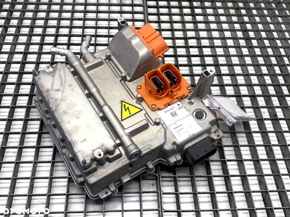 INWENTER KONWENTER FALOWNIK PRZETWORNICA  VOLVO S90 II (234) 2016 - 2022 T8 Hybrid AWD 223 kW [303 - 2