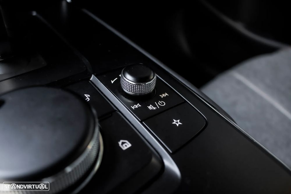 Mazda MX-30 e-SKYACTIV Excellence - 23