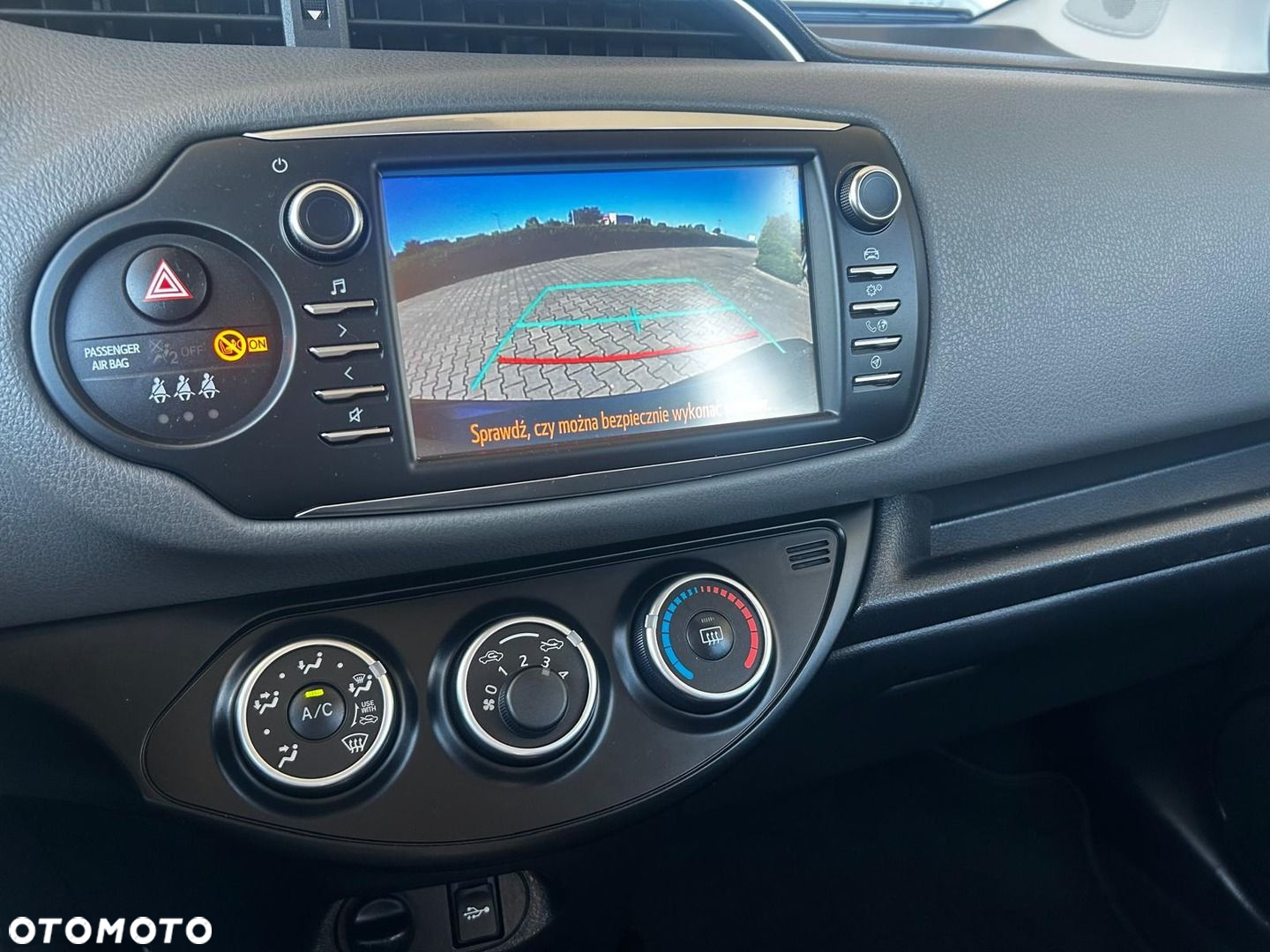 Toyota Yaris - 14