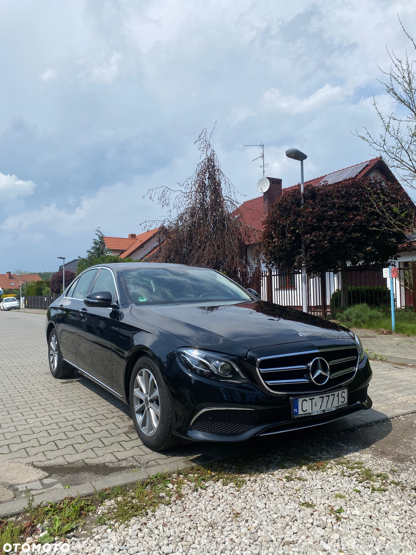 Mercedes-Benz Klasa E 220 d 4-Matic 9G-TRONIC - 2