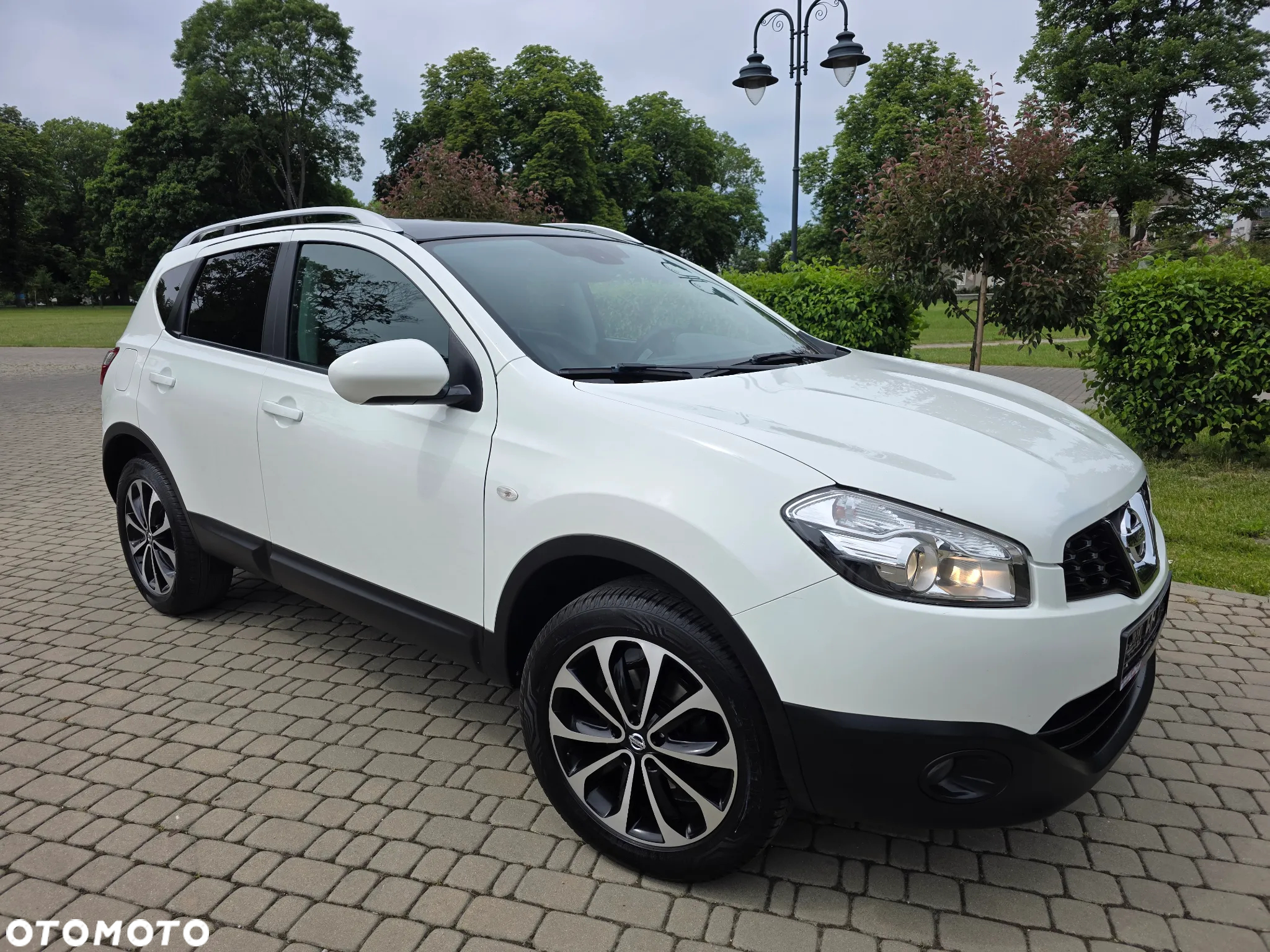 Nissan Qashqai 2.0 4 x 4 tekna - 2