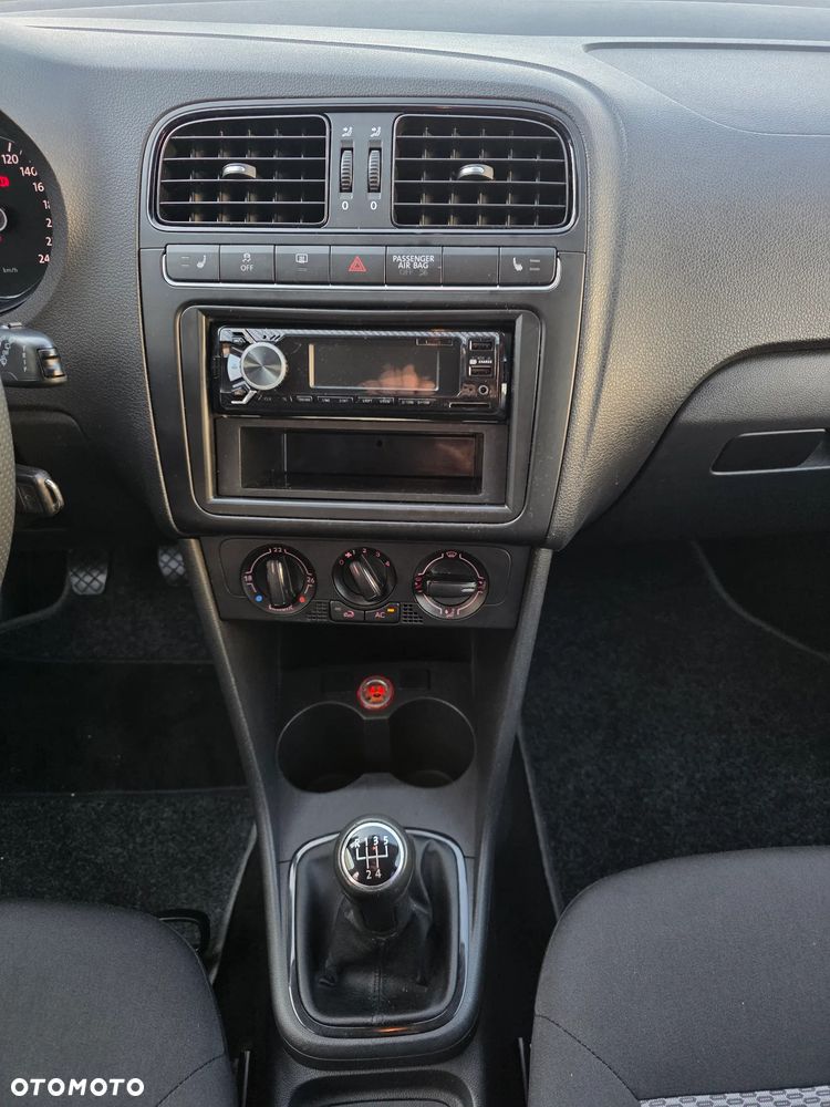 Volkswagen Polo 1.2 Comfortline - 12