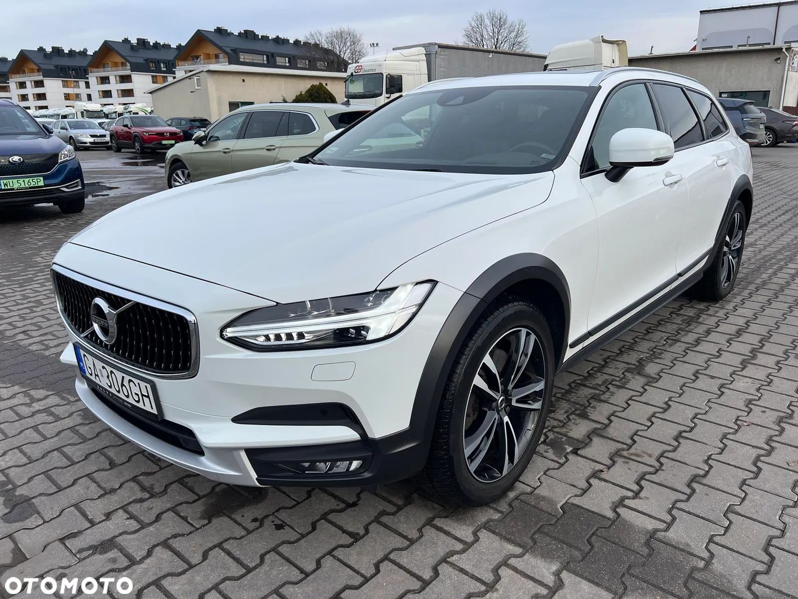 Volvo V90 Cross Country D5 AWD Pro - 1
