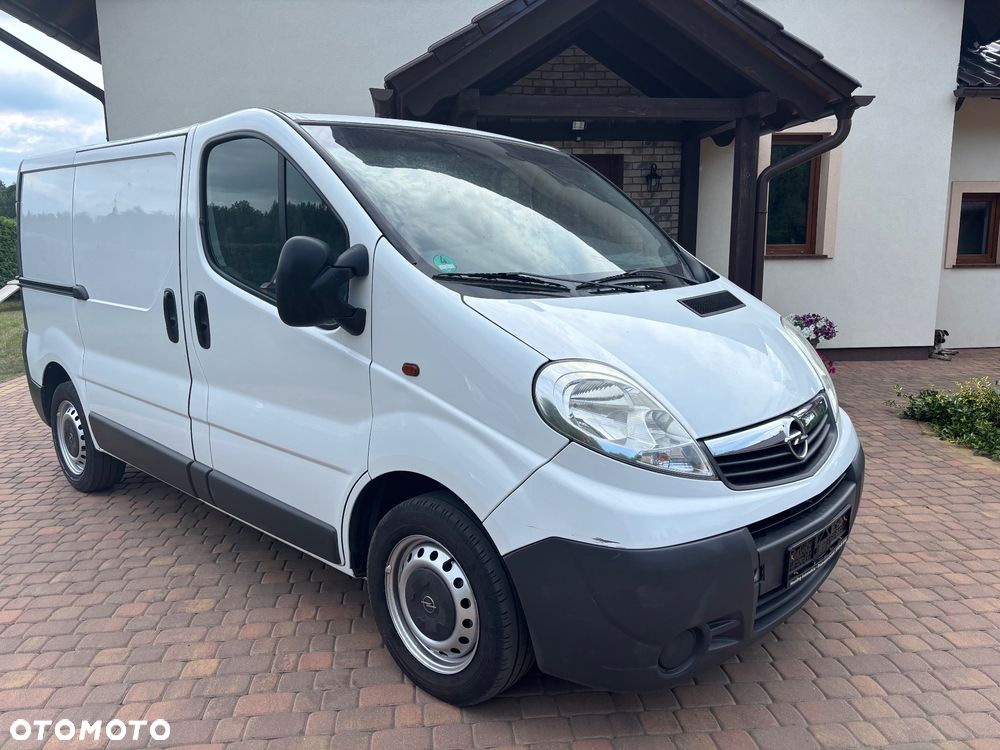 Opel Vivaro - 1