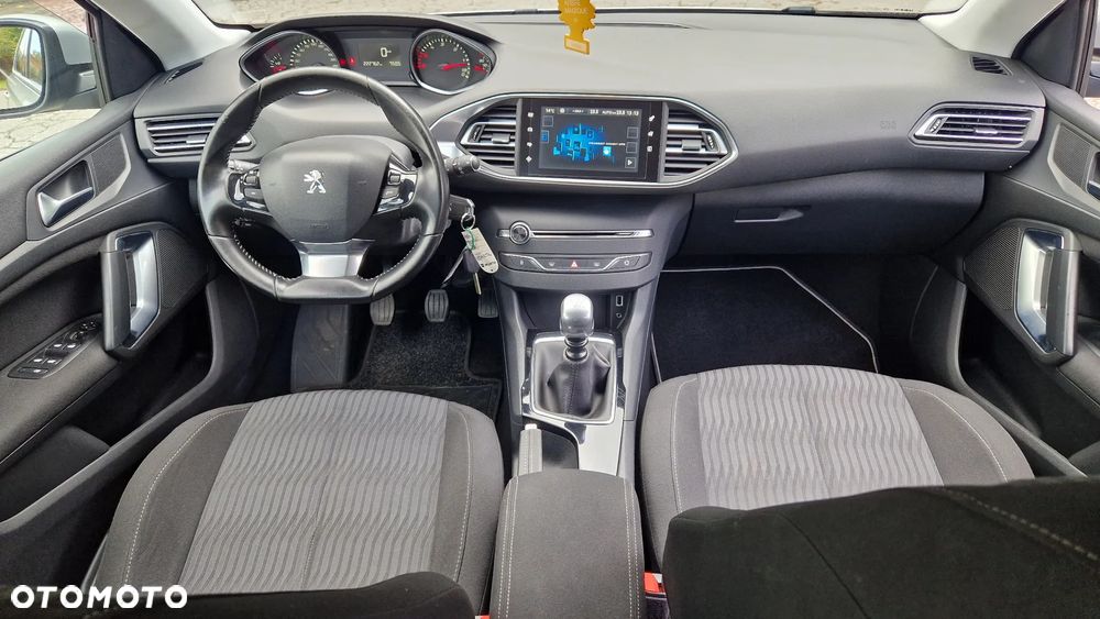 Peugeot 308 1.6 e-HDi Allure S&S - 13