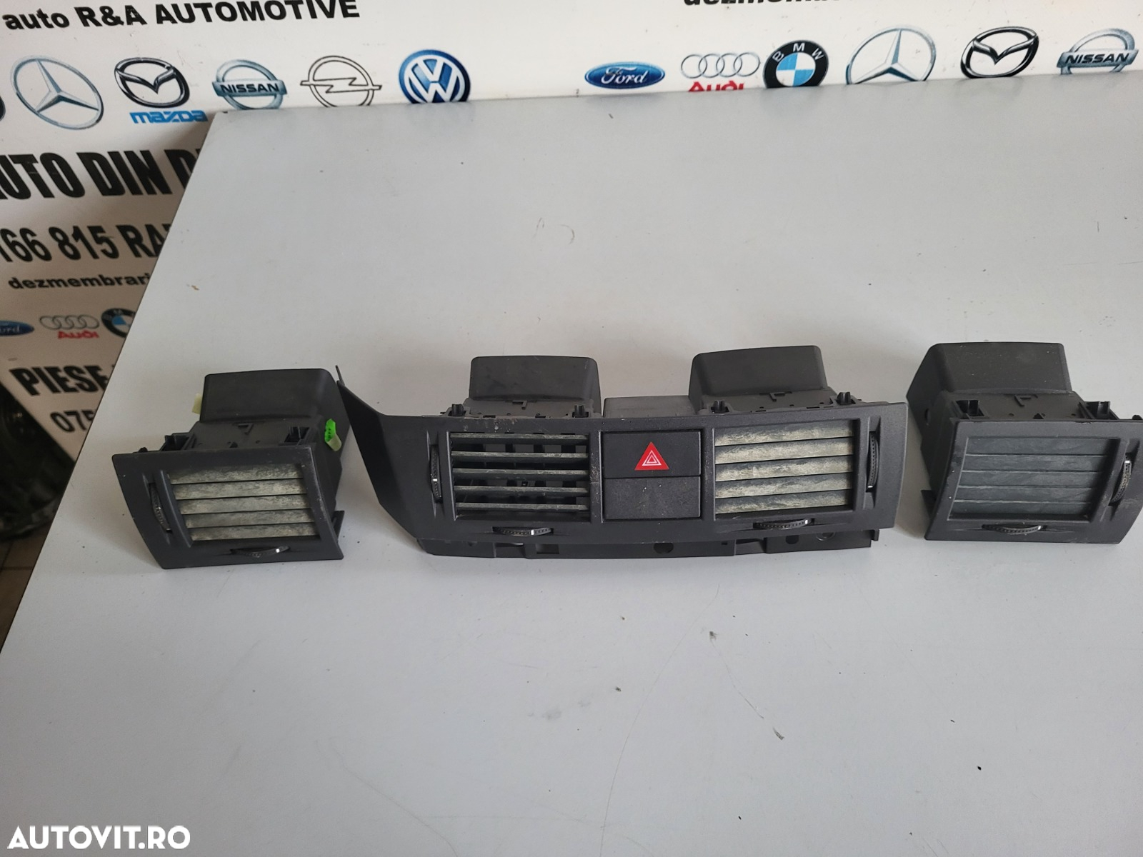 Grile Grila Ventilatie Bord Opel Meriva A An 2004-2005-2006-2007-2008 Volan Stanga Dezmembrez Opel - 3