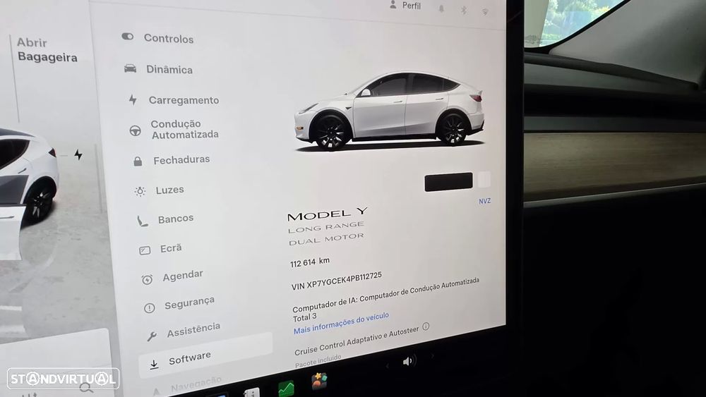 Tesla Model Y Long Range Dual Motor AWD - 38