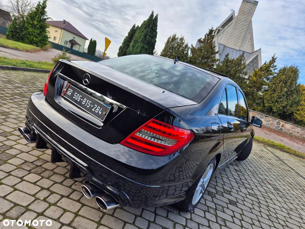 Mercedes-Benz Klasa C 180 BlueEFFICIENCY 7G-TRONIC Avantgarde - 9