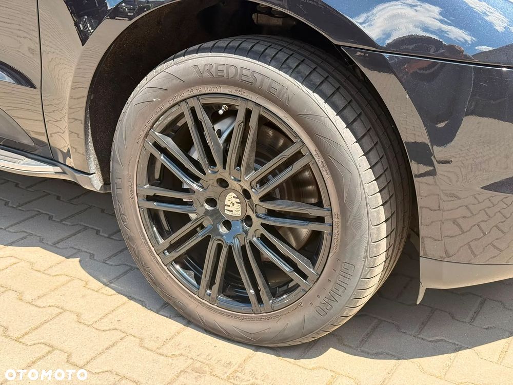 Porsche Macan - 8