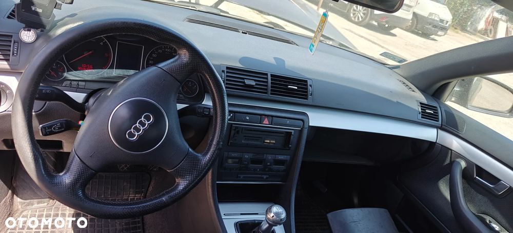 Audi A4 Avant 1.9 TDI - 10