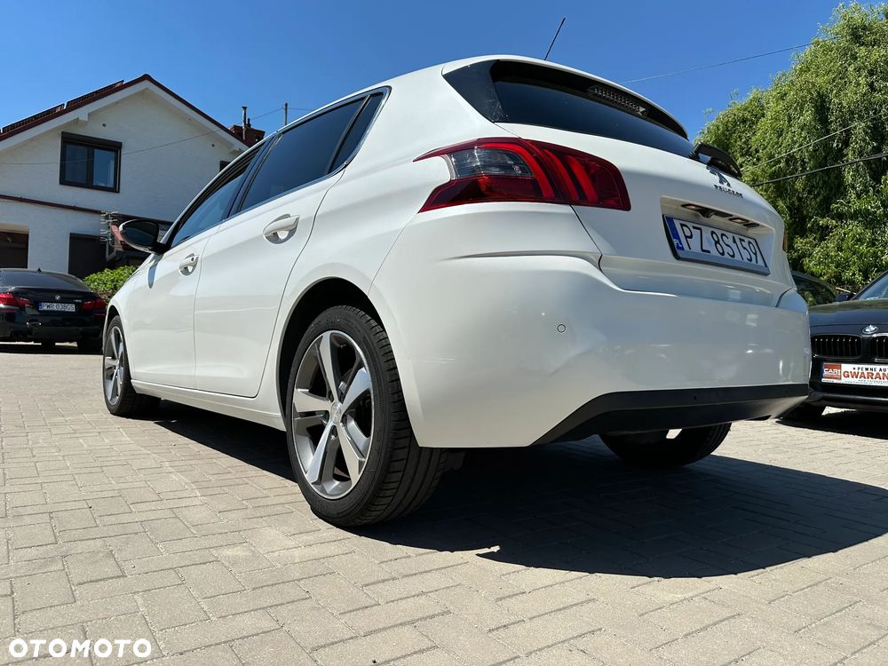 Peugeot 308 - 33