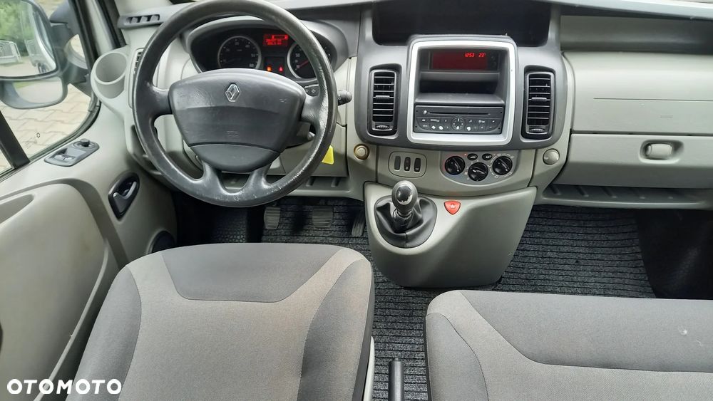Renault Trafic 2.0 dCi 115 Passenger FAP L2H1 Expression - 22