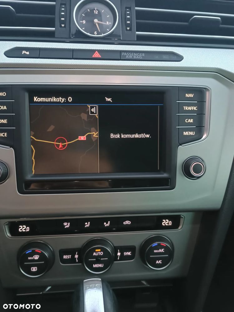 Volkswagen Passat 1.6 TDI SCR DSG Business - 25