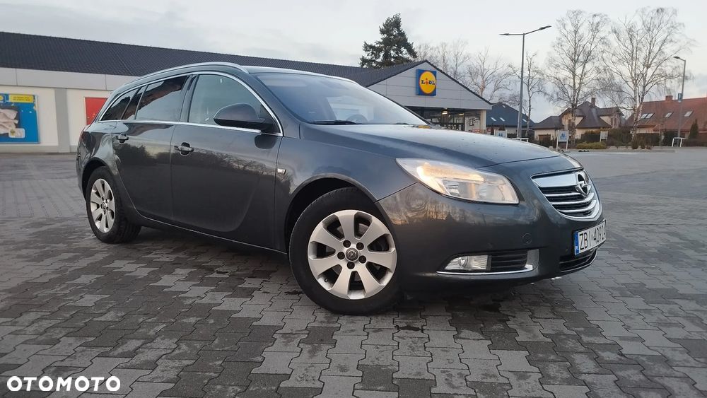 Opel Insignia - 1