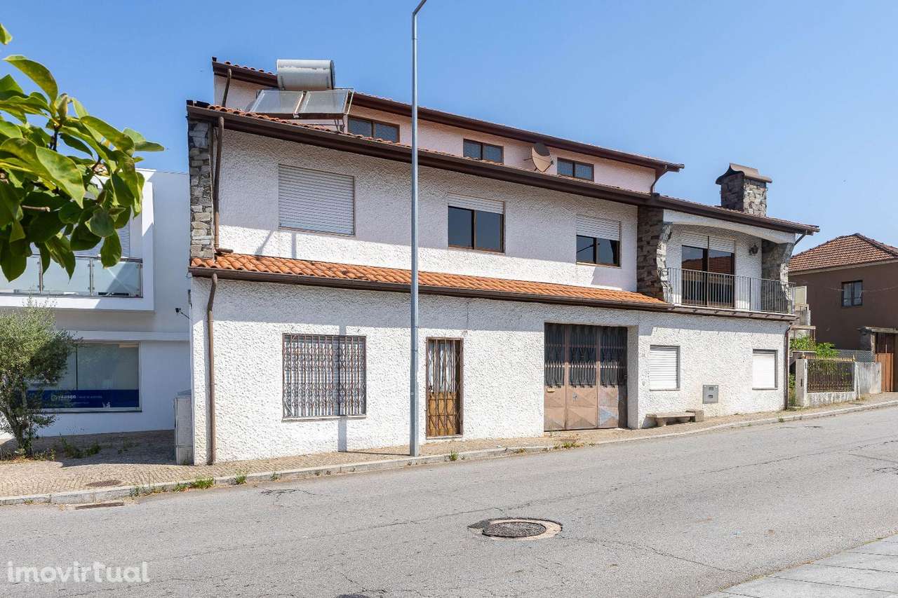 Moradia T4 com Armazém e Potencial de Negócio - Grande imagem: 3/29