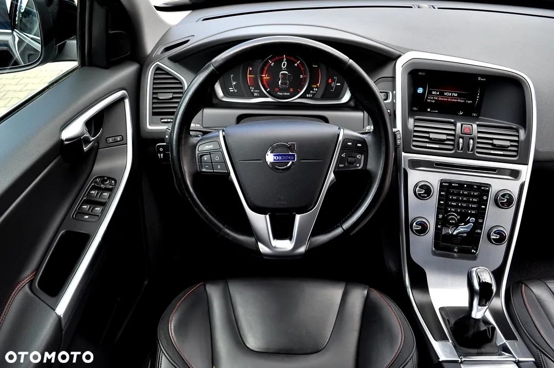 Volvo XC 60 D3 Drive-E Ocean Race - 23