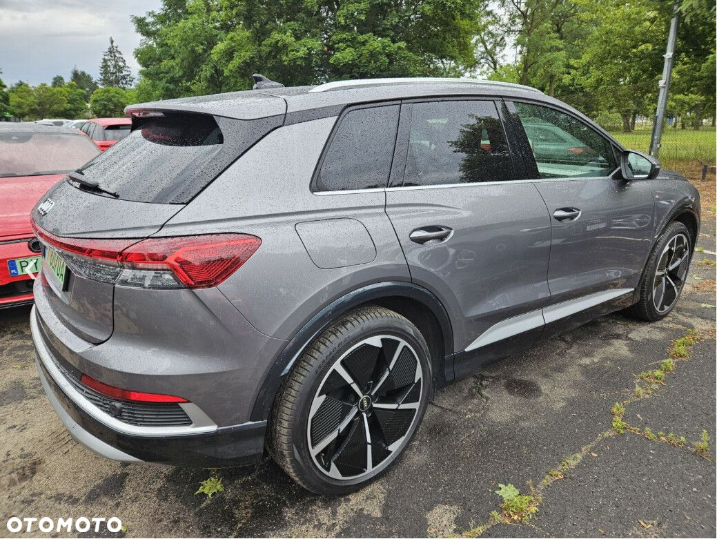 Audi Q4 e-tron - 4