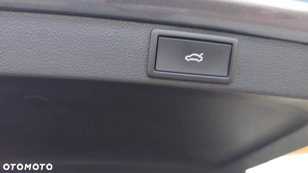 Skoda Octavia 1.5 TSI mHEV Selection DSG - 26