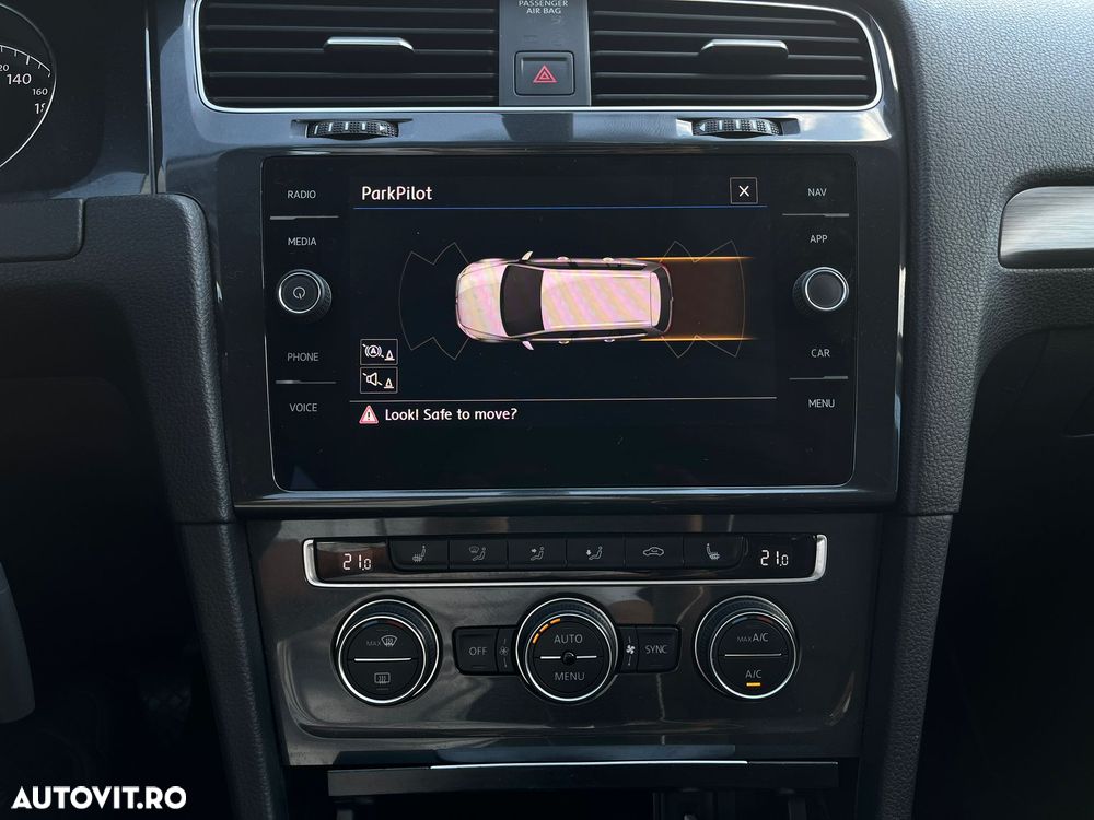 Volkswagen Golf - 16