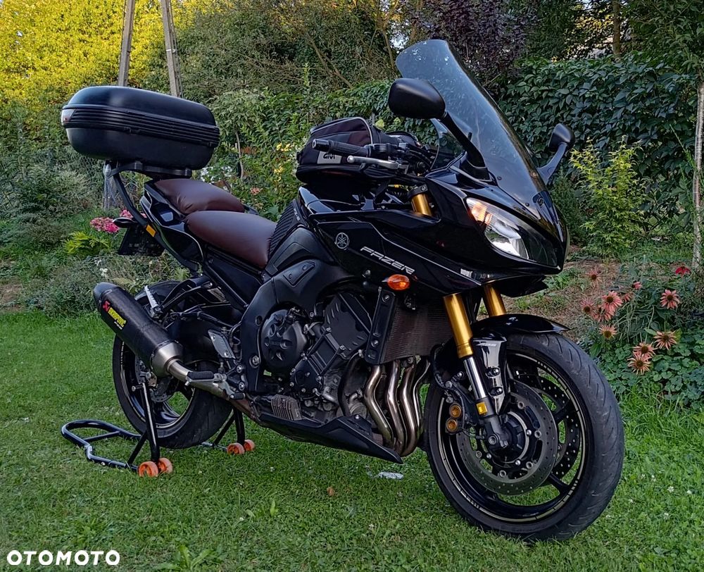 Yamaha FZ8 - 2