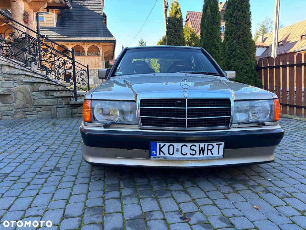 Mercedes-Benz 190 1985 photo 5