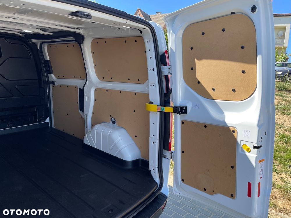 Ford Transit Custom - 23
