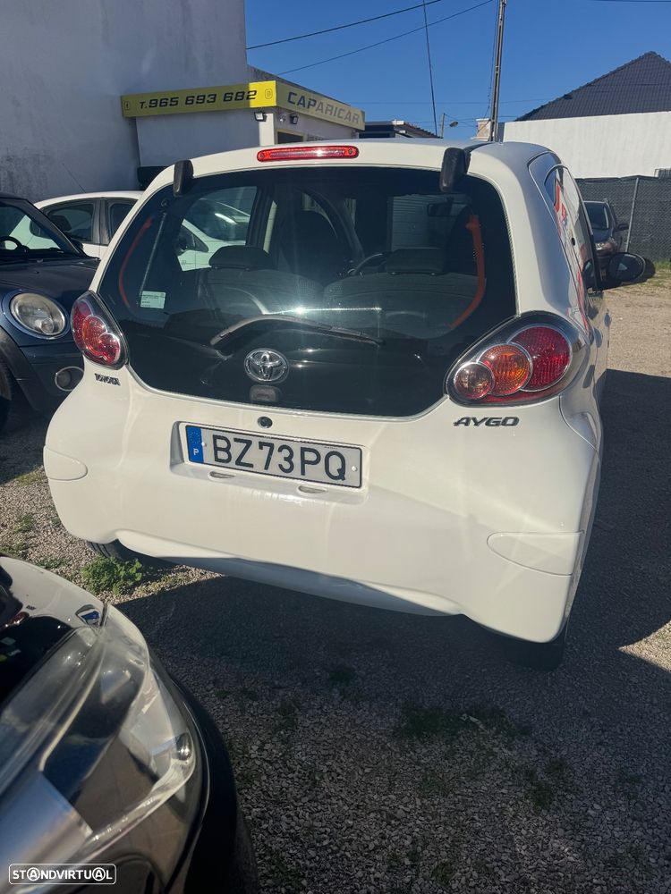 Toyota Aygo Cool - 12