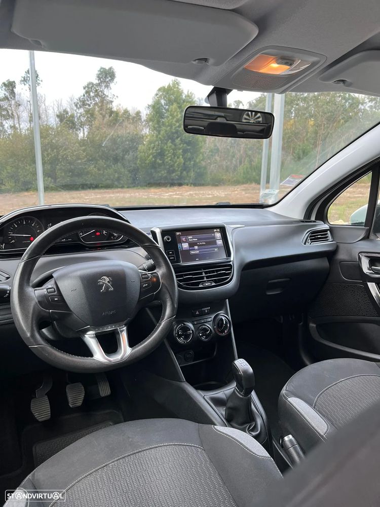 Peugeot 208 1.6 BlueHDi Allure - 11