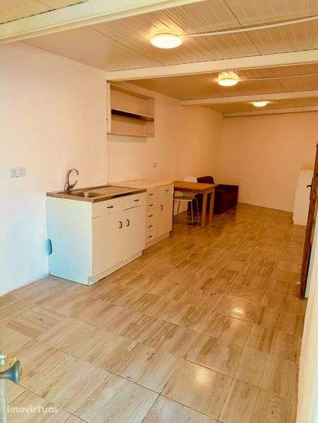 Casa T1 em Alcoentre - entrada 1/11/2025 - Grande imagem: 2/6