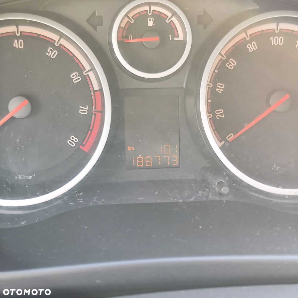 Opel Corsa 1.2 16V Color Edition - 11