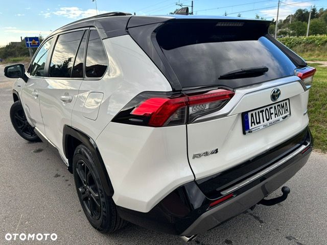 Toyota RAV4 - 8