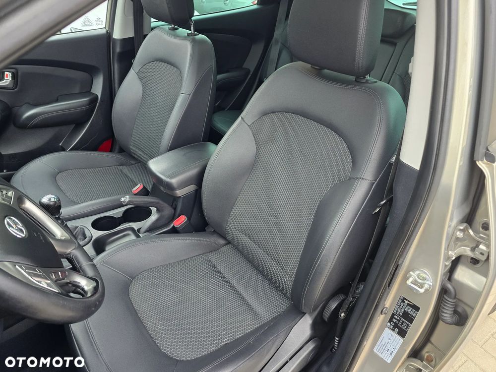 Hyundai ix35 - 12