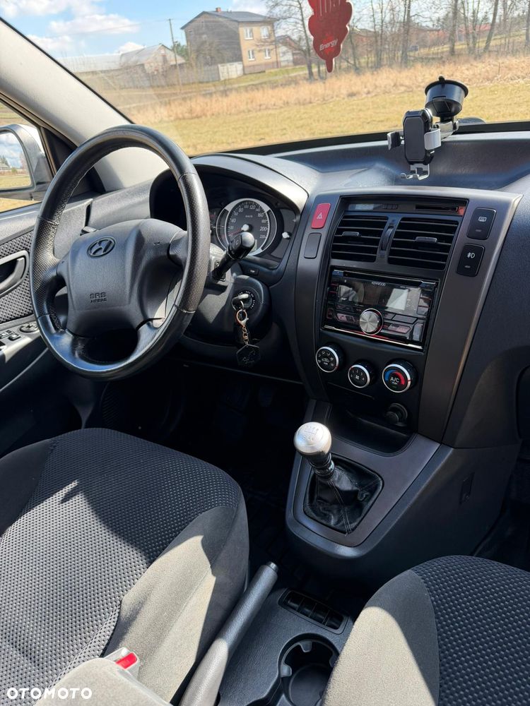 Hyundai Tucson 2.0 CRDi VGT 2WD GLS - 14