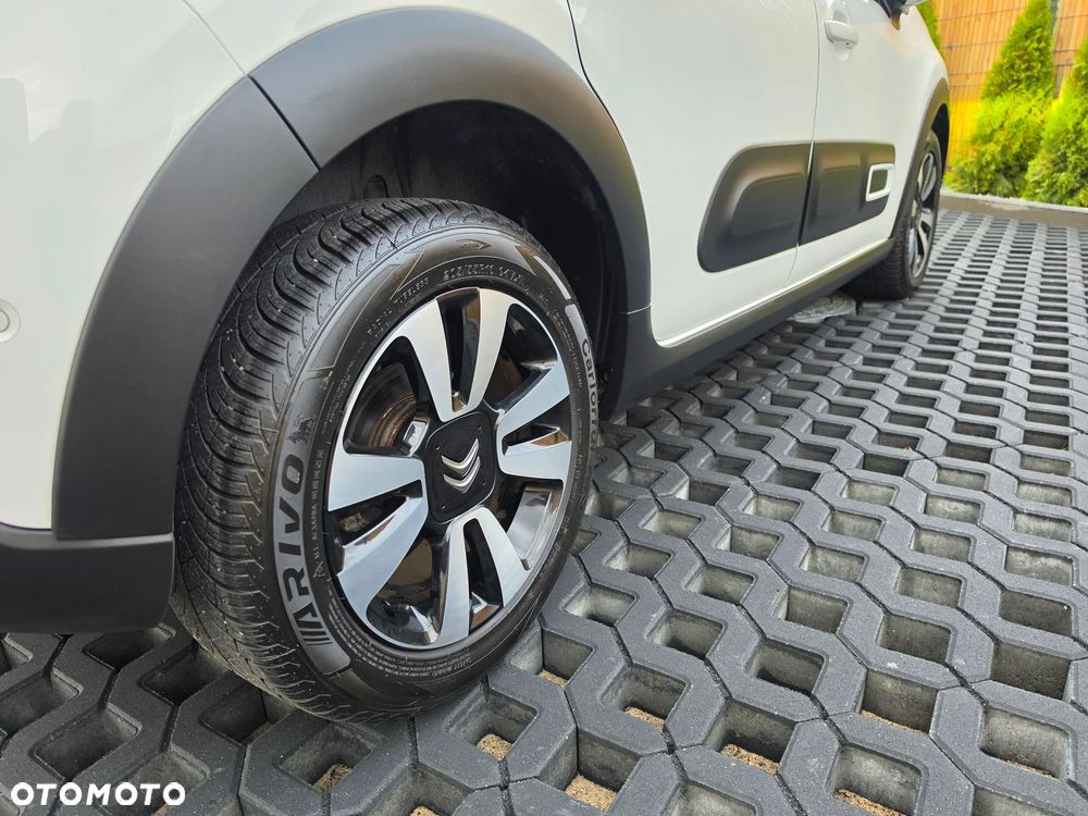 Citroën C3 1.2 PureTech Shine S&S - 9