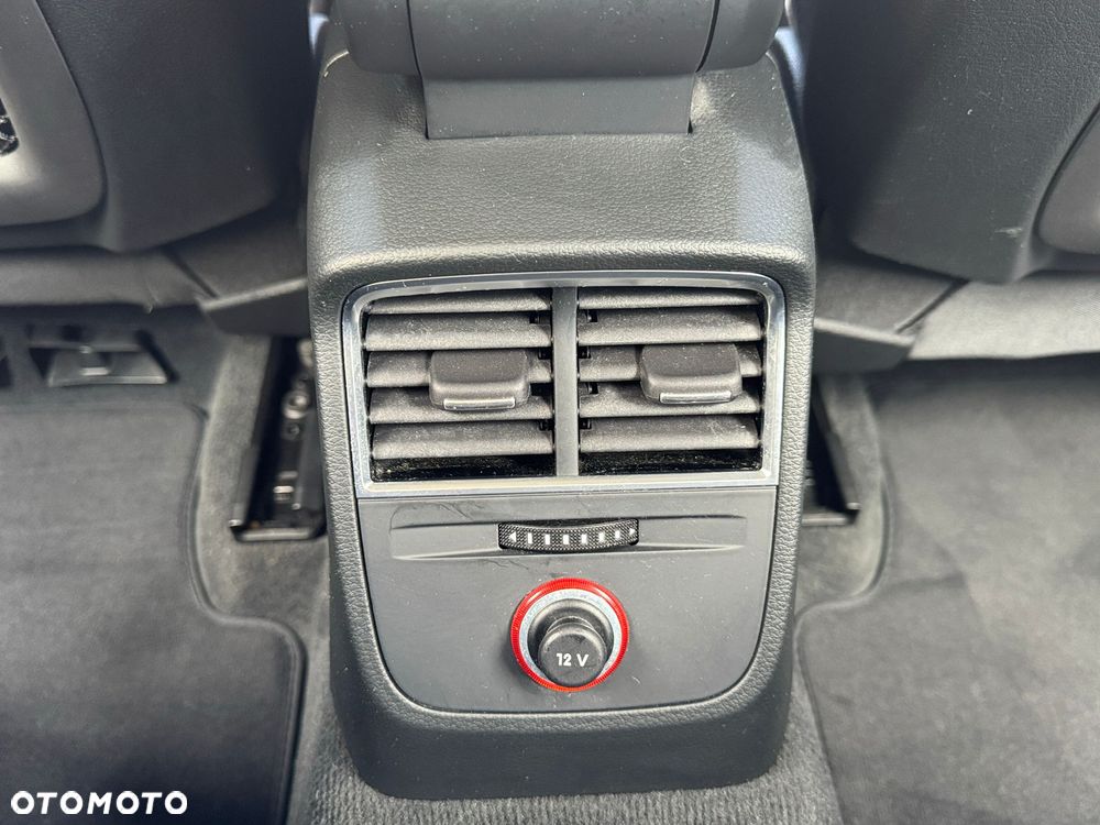 Audi A3 Sportback 2.0 TDI design - 13
