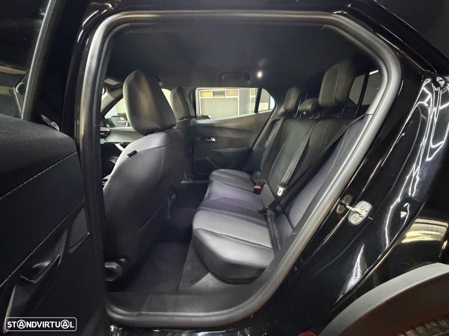 Peugeot e-2008 50 kWh Allure - 10