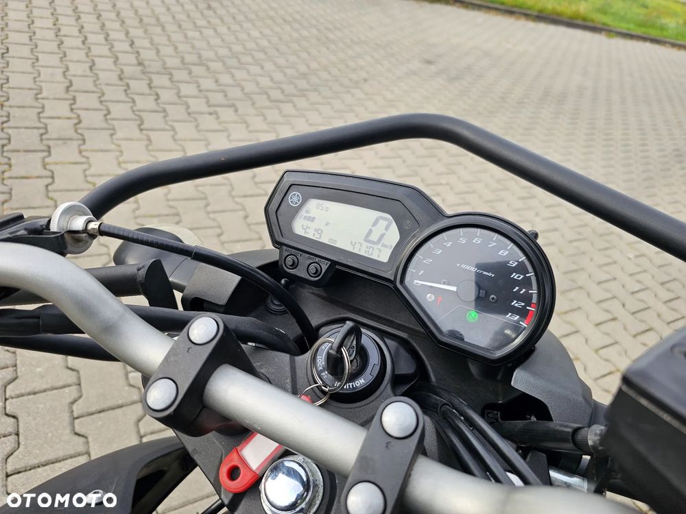 Yamaha XJ - 6