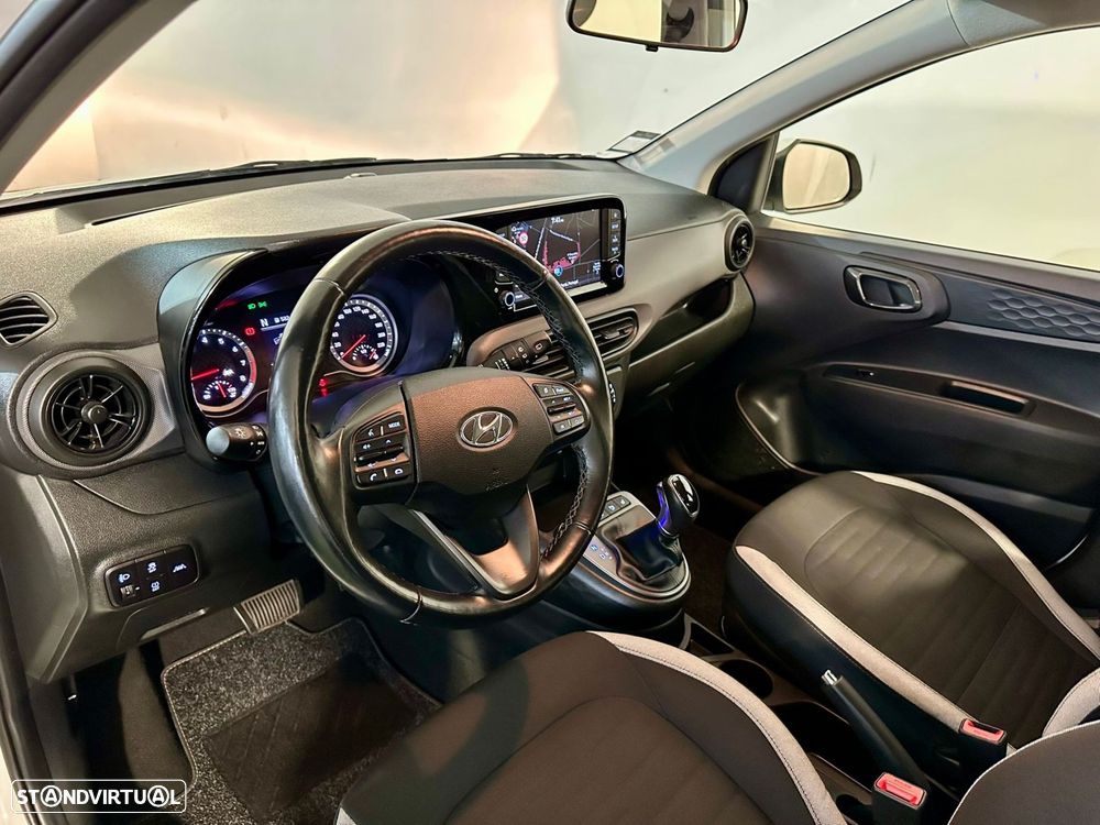 Hyundai i10 1.0 Comfort AMT - 11
