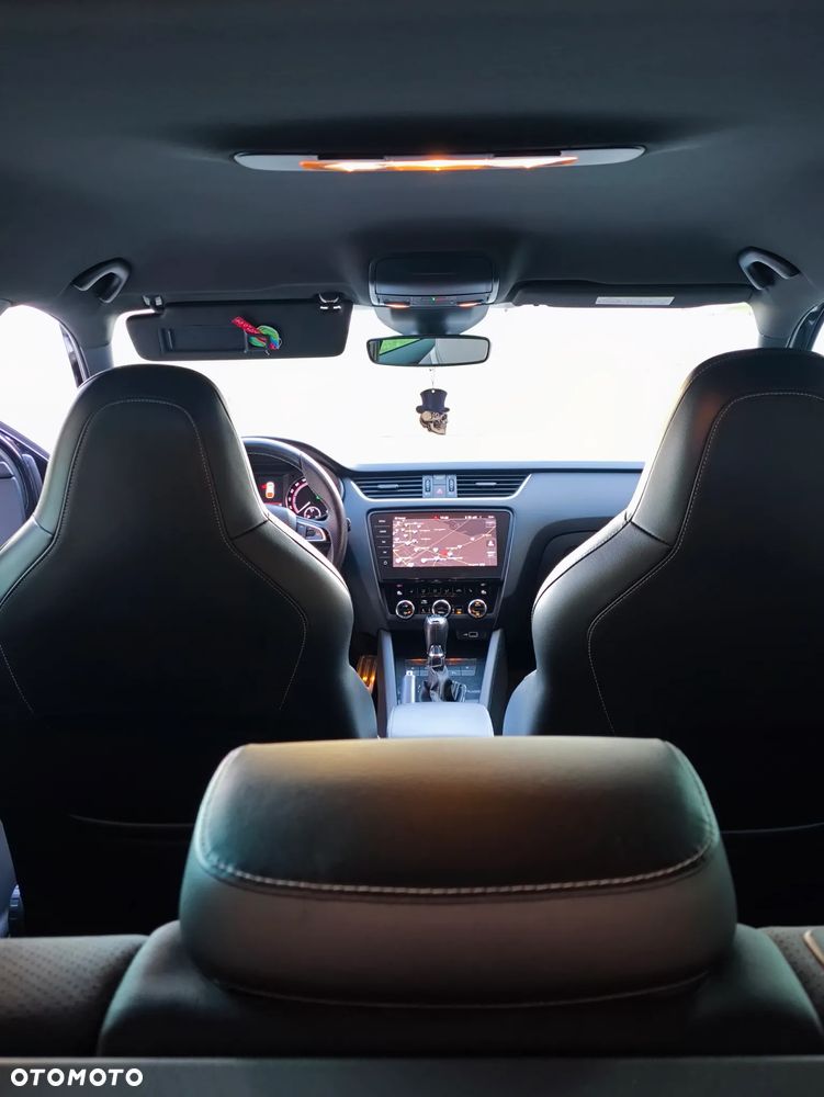 Skoda Octavia 2.0 TDI 4x4 DSG RS - 19