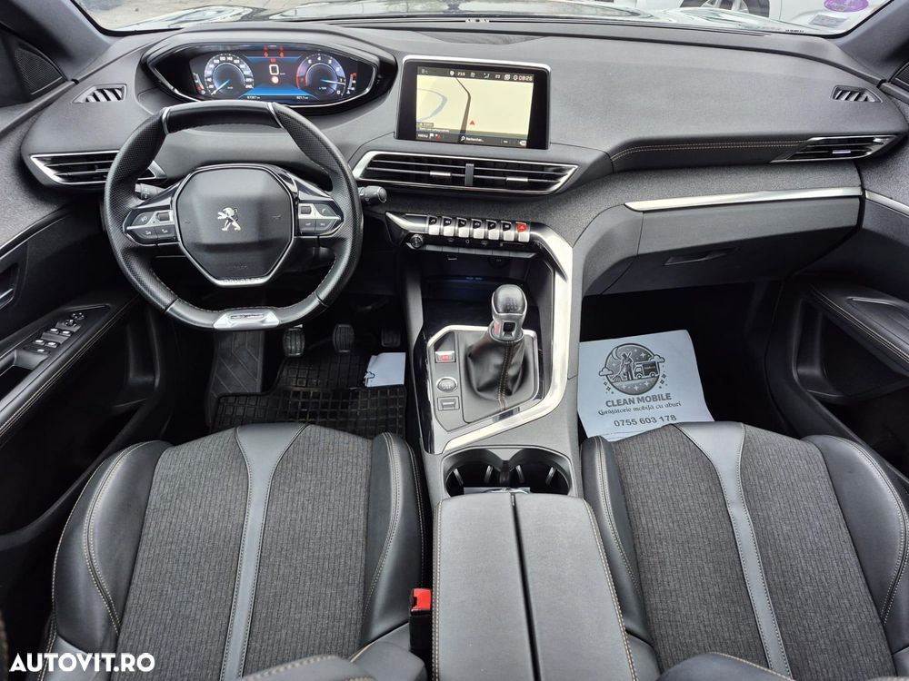 Peugeot 3008 - 8