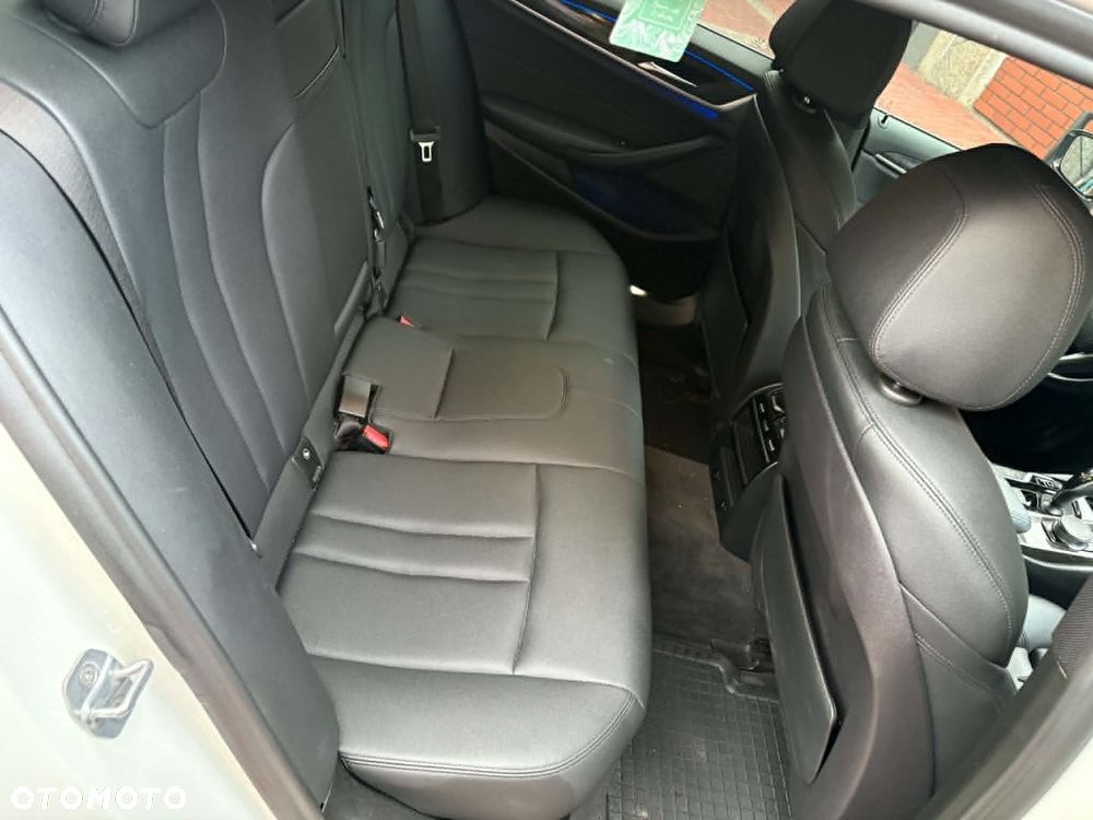 BMW Seria 5 530e iPerformance xDrive Luxury Line sport - 16