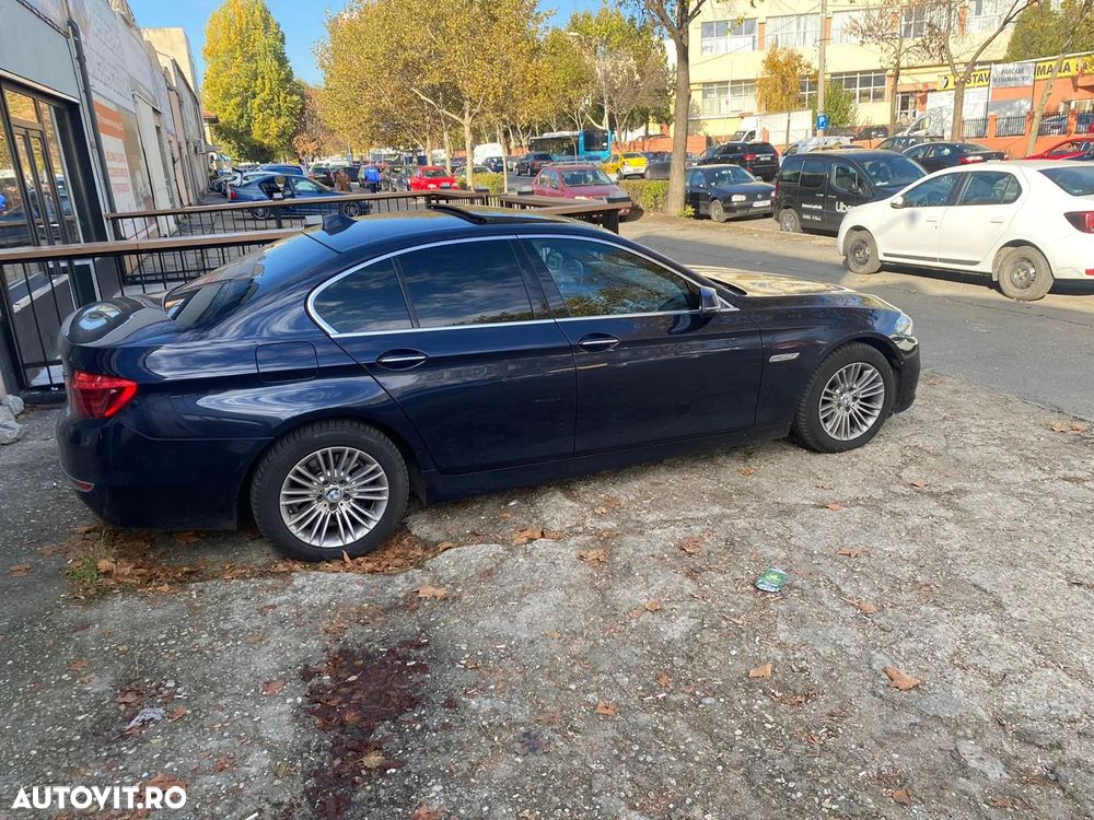 BMW Seria 5 520d xDrive - 6