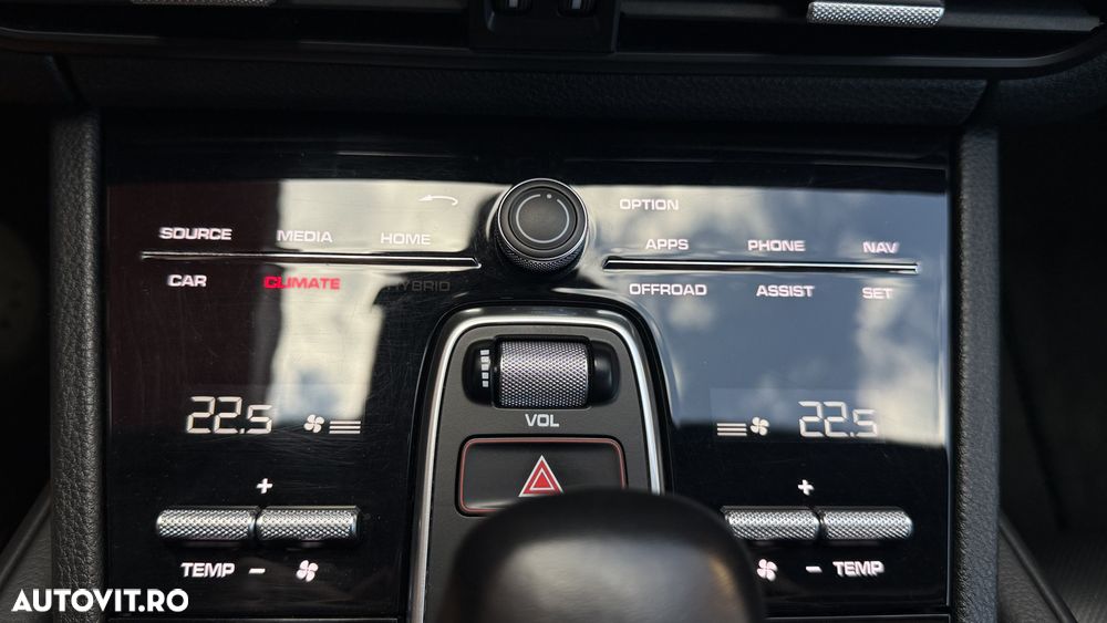 Porsche Cayenne Tiptronic S - 28